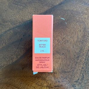 Tom Ford Bitter Peach Perfume